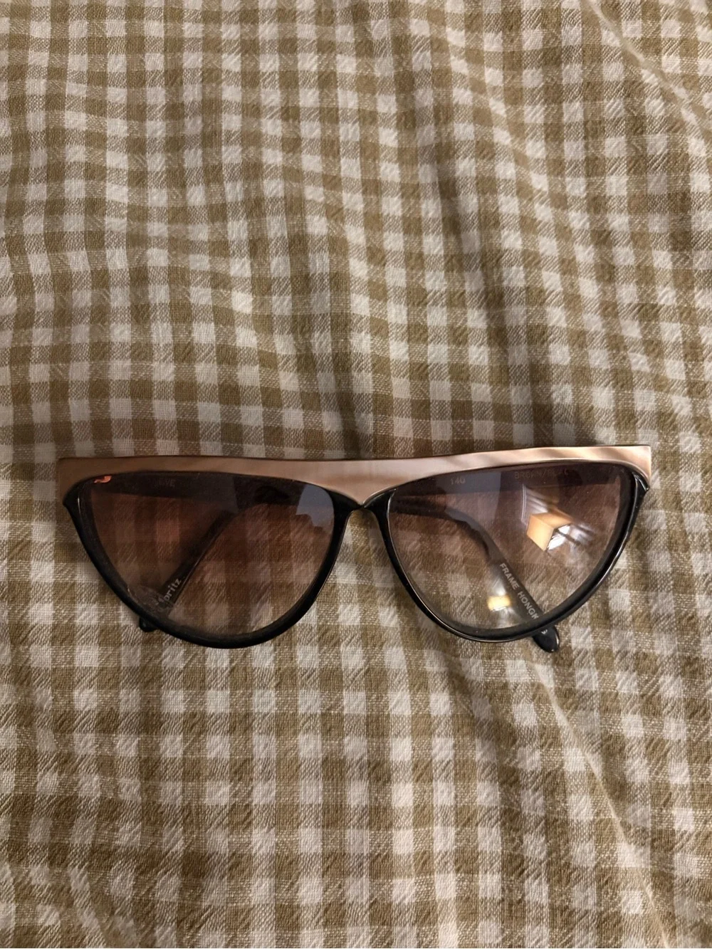Los Angeles Apparel Two-Tone Cat Eye Sunglasses - Black & Brown